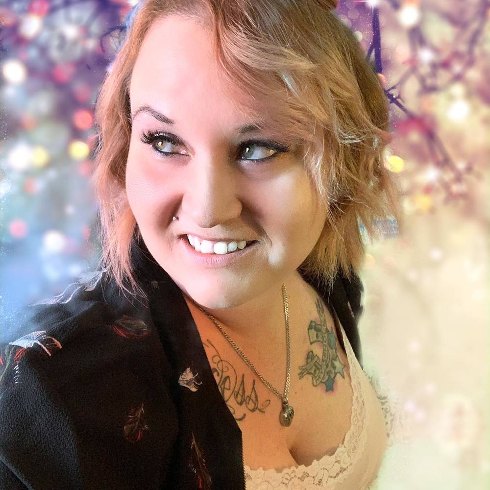 Meet your Posher, Carmen